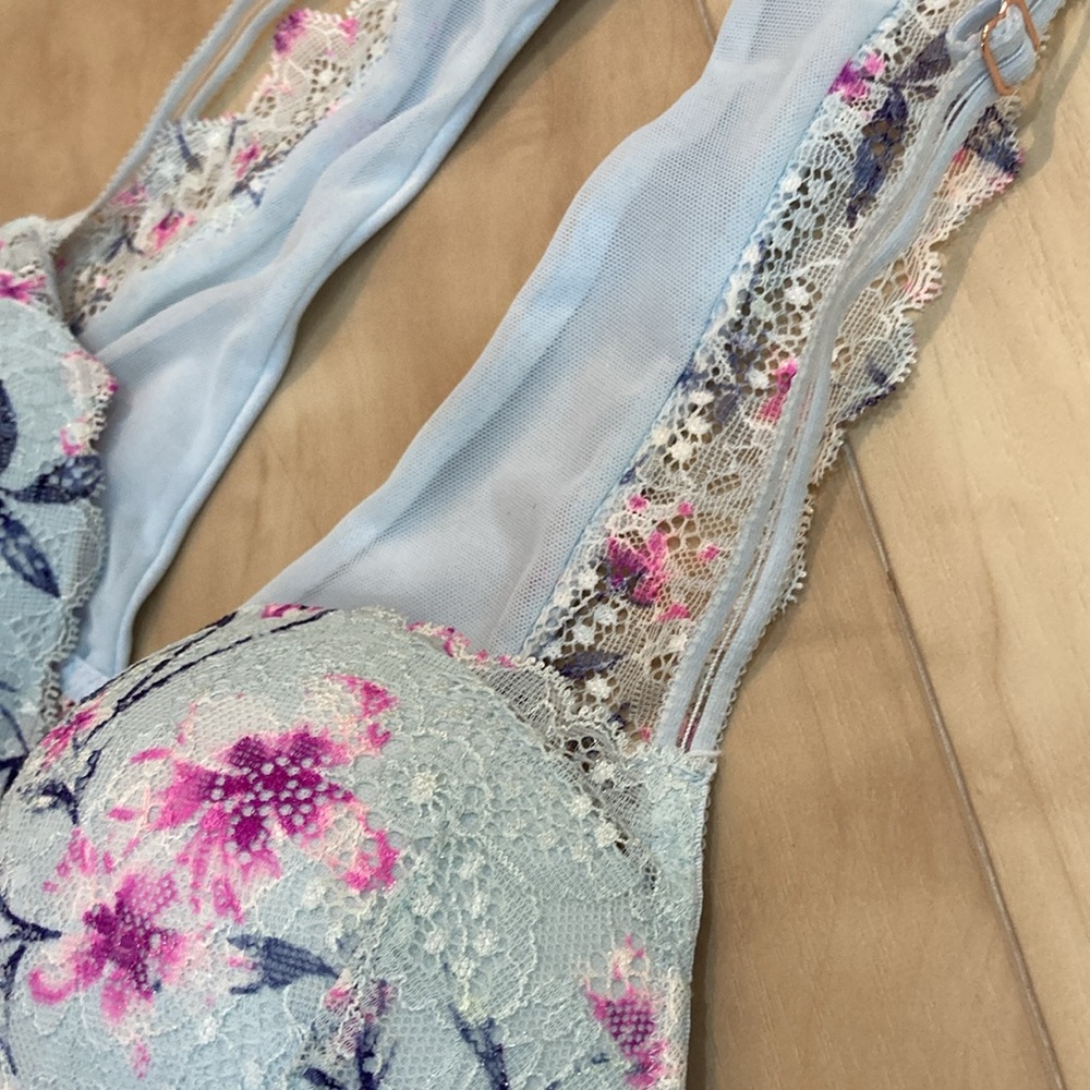 VS “Date push up” bra - Picture 5 of 16